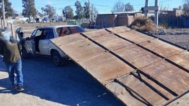 El portón era de una bodega de Allen. 
