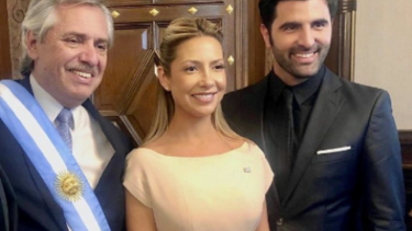 Alberto Fernández junto a Fabiola Yañez y Emanuel Lopez. 