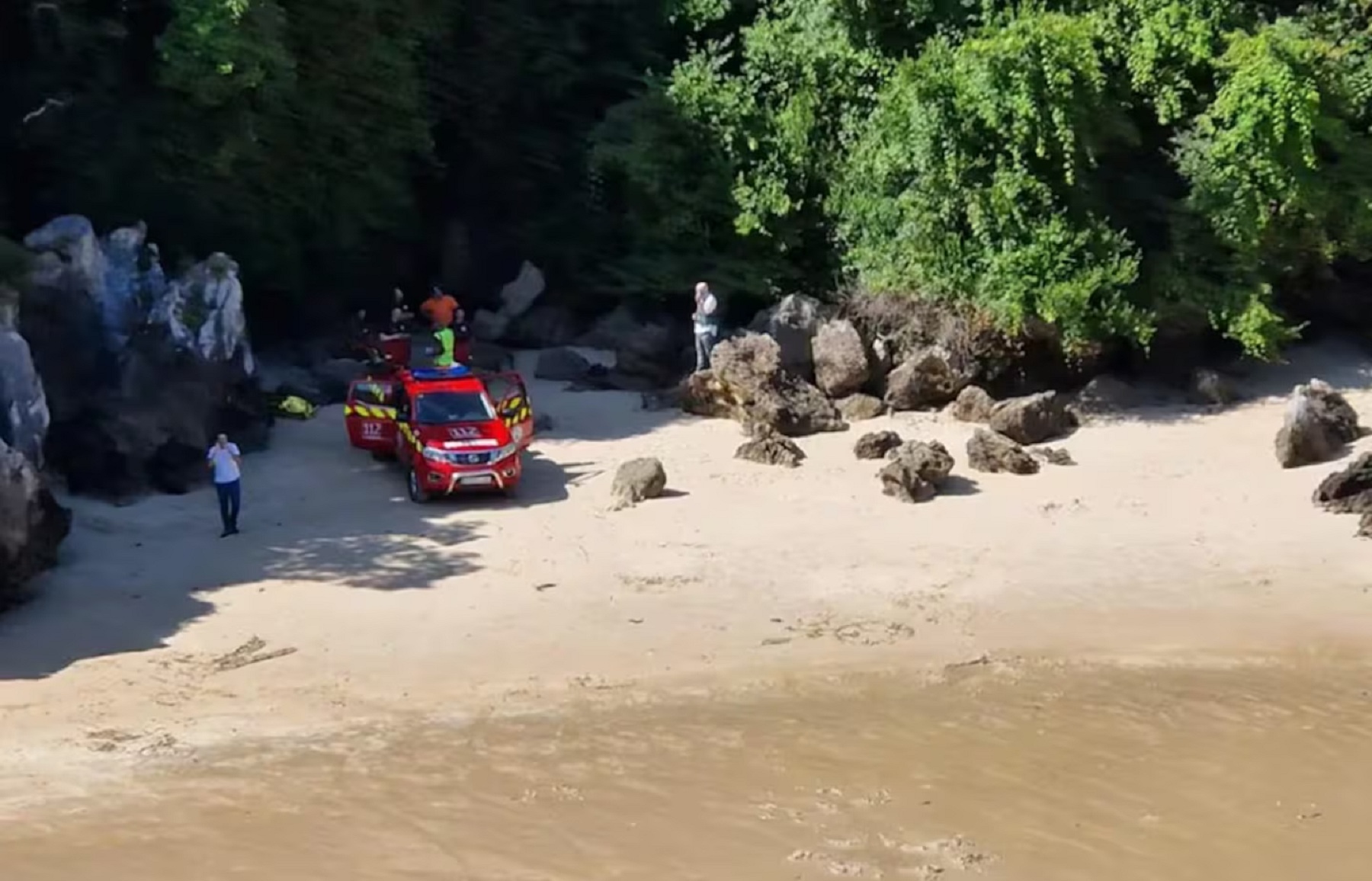 Un argentino murió ahogado en una playa de España tras ser arrastrado ...