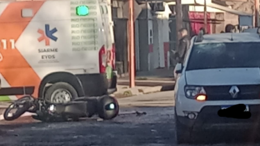 Un policía motorizado murió tras un choque en Cipolletti. Foto: gentileza, Los intrusos de la Política