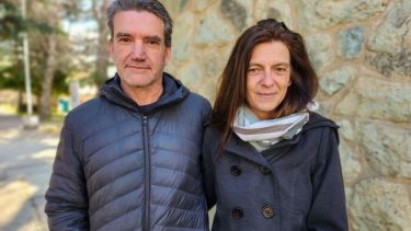 Marina Huerta y Horacio Casini se desempeñan en la División de Partículas y Campos del Centro Atómico Bariloche. Foto: gentileza