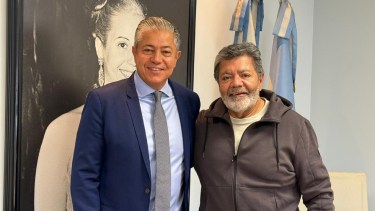 Rolando Figueroa, gobernador de Neuquén, junto a Gerardo Martínez de Uocra. Foto: gentileza.