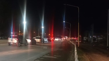 Weretilneck otra vez furioso por el «caos» de la Ruta 22: «Es una vergüenza nacional»