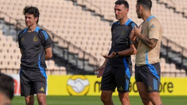 Aimar, Scaloni y Paredes, listos para volver al ruedo en las Eliminatorias. (Archivo)