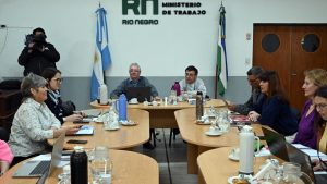 Paritaria docente en Río Negro: ofrecen aumentos atados a la inflación y un nuevo piso salarial