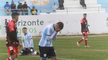 Sol de Mayo perdió 4-1 ante San Martín en Viedma. Foto: Pablo Leguizamón.