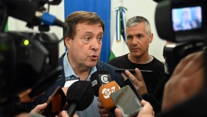 Weretilneck juntó al Gabinete por los megaproyectos y un plan de «estricto control del ausentismo»