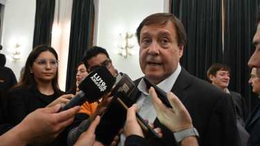 El gobernador  Alberto Weretilneck defendió los procedimientos de la provincia y los municipios ante temas ambientales. Archivo