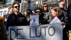 Salamone visita Bariloche y los científicos del Conicet le contestan: «No tenemos evidencia de que los perros muertos hablan; sí de que la ciencia cura el cáncer»