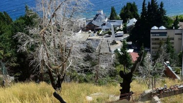 La tragedia ocurrió en la calle Don Bosco al 100e, cerca de la Barda del Ñireco en Bariloche. Foto archivo.