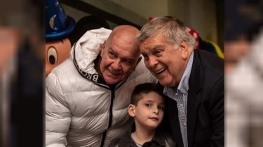 Luis Ventura y su hijo menor