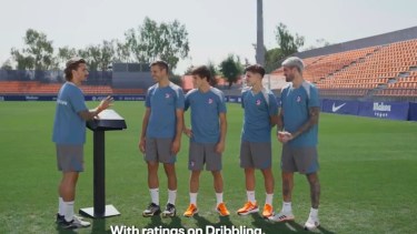 Los jugadores del Colchonero participaron de la revelación de sus cartas del modo Ultimate Team.