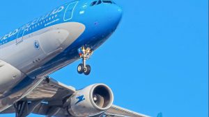 LA ANAC prorrogó por 90 días que las aerolíneas se adecúen a las nuevas normas de descanso: el reclamo de pilotos