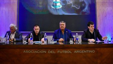  La AFA cuenta con el respaldo de FIFA ante la presión del Gobierno por las Sociedades Anónimas Deportivas.