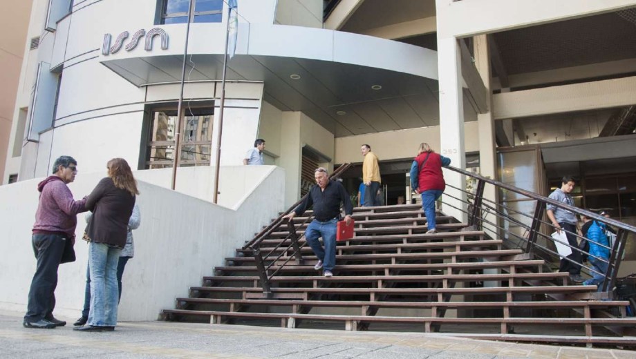 Aumentan el coseguro en ISSN Neuquén.
