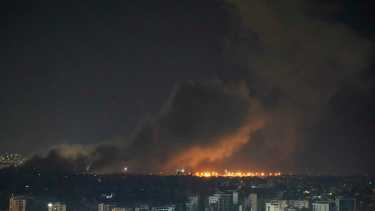 Israel avanza con sus ataques en Líbano (Photo by ETIENNE TORBEY / AFP)