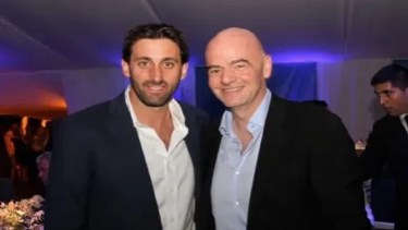 Diego Milito viaja a Europa para reunirse con el presidente de la FIFA