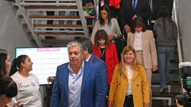 Rolando Figueroa junto a parte de su gabinete, el miércoles. Foto: Florencia Salto.