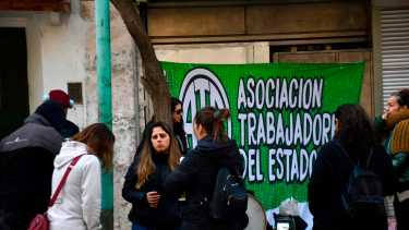 Estatales de Neuquén fueron convocados a la reapertura del Convenio Colectivo de Trabajo. (Matías Subat).