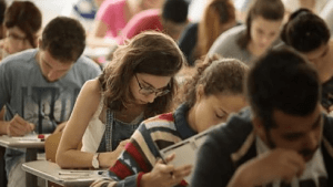 Capital Humano anunció un aumento en las Becas Progresar: el monto en septiembre 2024