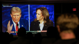 Donald Trump en el debate con Kamala Harris: acusó a migrantes de comer «mascotas» y «robar» empleos