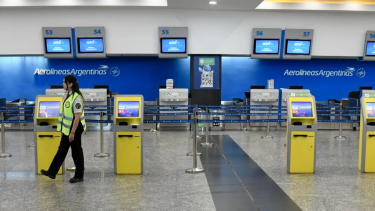 Detalles del conflicto sindical que impacta los vuelos en todo el país.