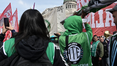 Rodolfo Aguiar analizó la represión y el veto presidencial durante la protesta en Buenos Aires.