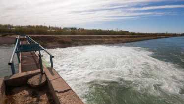 Canales de riego del Alto Valle. Crédito Juan Thomes.
