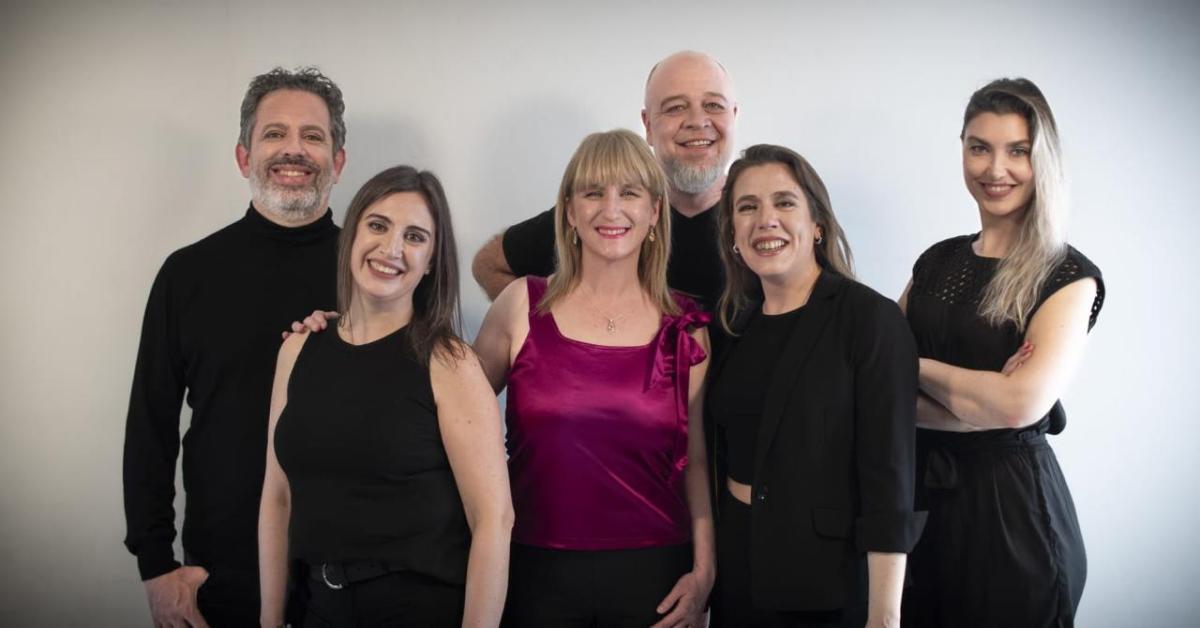 Teatro: un artista y su esposa, apurados y en apuros, ¿qué puede salir mal? - Diario Río Negro