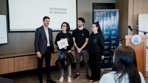 Deportistas y organizaciones de Neuquén fueron premiadas por una petrolera