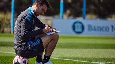 Lionel Scaloni sufrió una baja de último momento en la Selección Argentina. Foto: @Argentina.