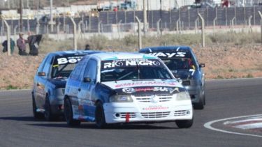 Saúl logró la victoria que  necesitaba para poder pelear el campeonato. (Omar De los Santos)