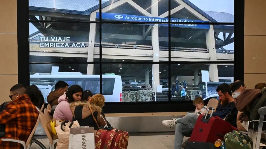 La concesionaria del aeropuerto de Bariloche obtuvo fallo a su favor y no deberá pagar tasas municipales a Bariloche. Archivo