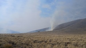 Combatieron un incendio de una propiedad en el parque nacional Nahuel Huapi