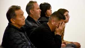 Con plata de Planes Sociales pagaron el parqué de una cancha de básquet de Neuquén