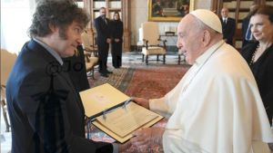 Javier Milei viajará al Vaticano para el funeral del papa Francisco