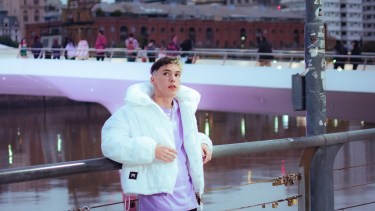 Gobich tiene 24 años, es cantante y creador de contenido. Foto: Gentileza. 
