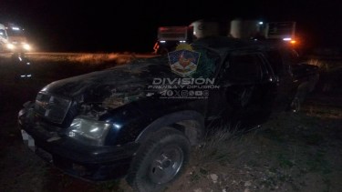 Vuelco sobre Ruta 151, cerca de Cinco Saltos: un hombre está internado con heridas graves (Foto: gentileza)
