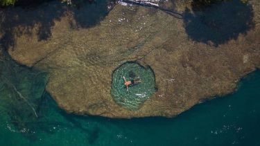 Los piletones que son un tesoro de agua transparente cerca de Bariloche y El Bolsón