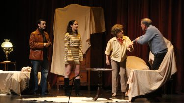 “El cuarto de Verónica” escrita por Ira Levin, el maestro del suspenso y el terror creador de "El bebé de Rosemary”.