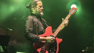 En 1999, Fito Páez invitó a Nijco Ibarburu a integrar su banda en las giras de los álbumes Abre y Rey Sol.