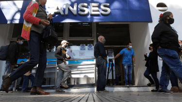 Jubilados y pensionados de Anses. 