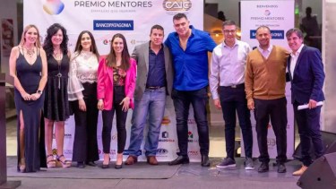 El premio busca inspirar a la comunidad emprendedora local.