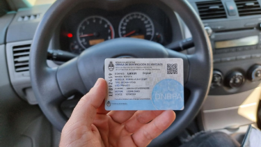 La documentación obligatoria para circular en auto o moto. 