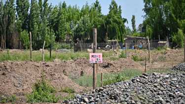 La ubicación del loteo en Fernández Oro es una zona productiva rural: no se pude urbanizar. (Florencia Salto)