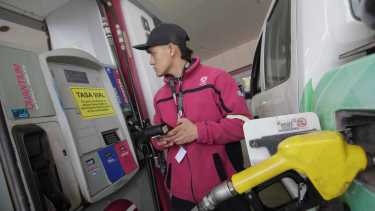 Las estaciones de servicio Shell y Axion también bajaron el precio de sus combustibles en Río Negro y Neuquén.