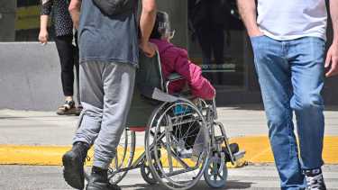 En Neuquén se podrá denunciar la obstrucción de rampas con una app. Foto: Florencia Salto