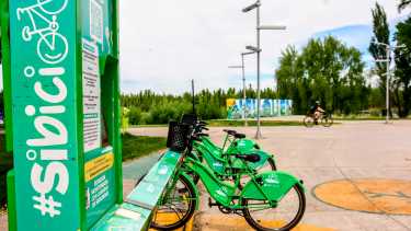 Neuquén moderniza el sistema público del SiBici con un centenar de bicicletas eléctricas