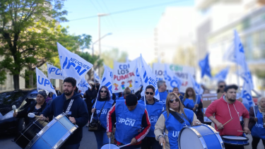 UPCN protesta en Casa de Gobierno de Neuquén.