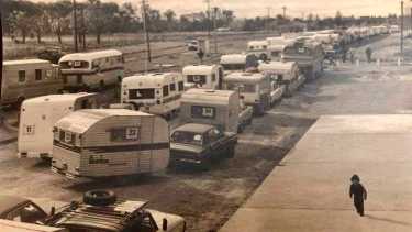 Inédita caravana de 103 casillas rodantes en la Patagonia: una aventura hace 40 años
